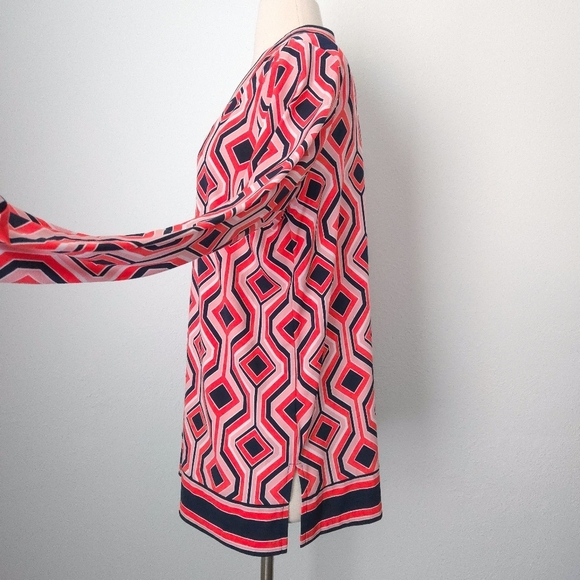 Michael Kors Pink & Blue Diamond Geometric V-Neck Tunic Top- Plus Size - Picture 4 of 7